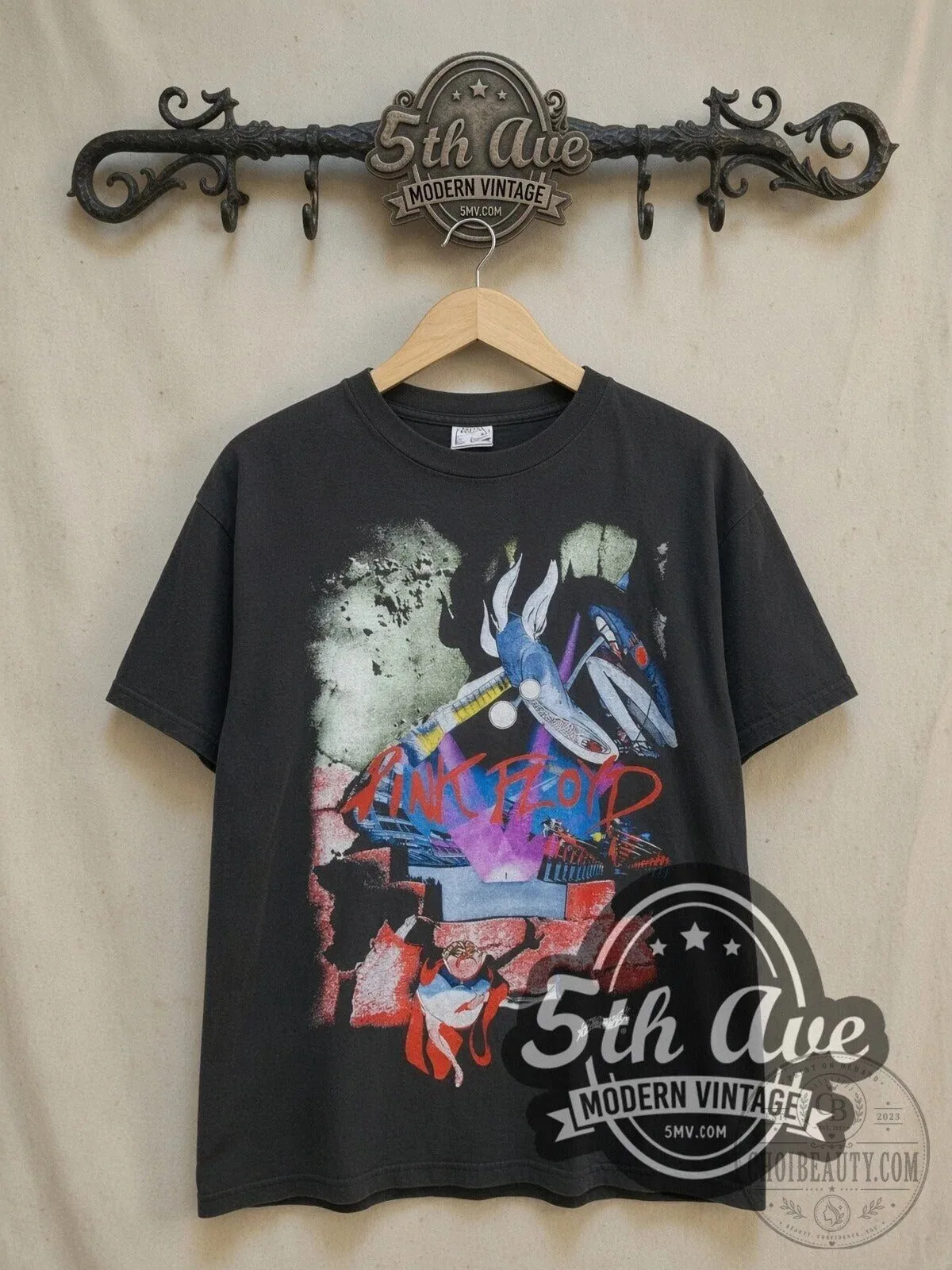 Pink Floyd The Wall Movie Collage Judge Vintage Band Music Short Sleeve T-Shirt